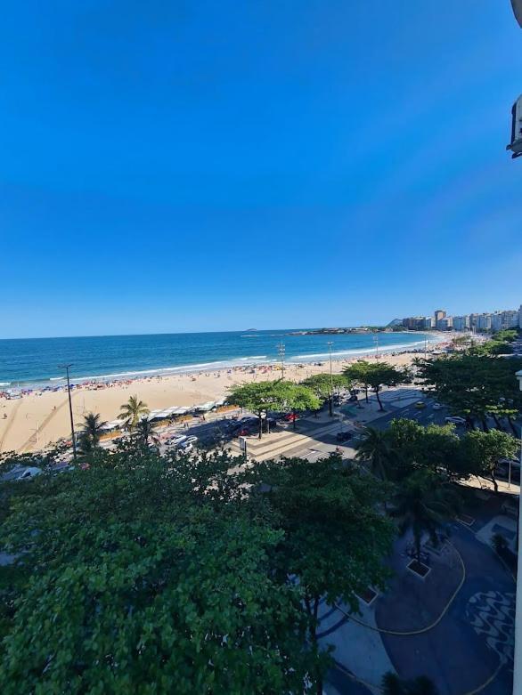 Frente Mar Copacabana Avenida Atlantica 公寓